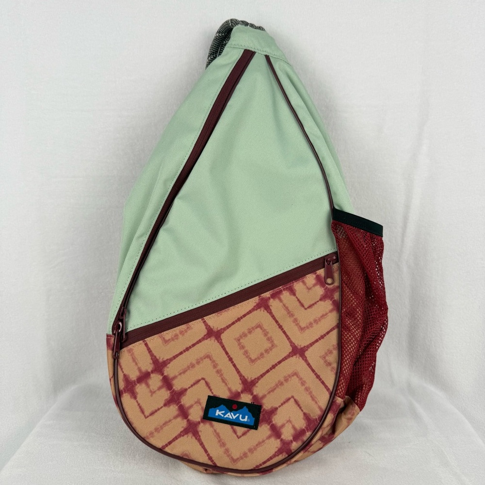 KAVU New w/ Tags Paxton Pack Sling Backpack - Meadow Dye, Snap Release, Rope Bag
